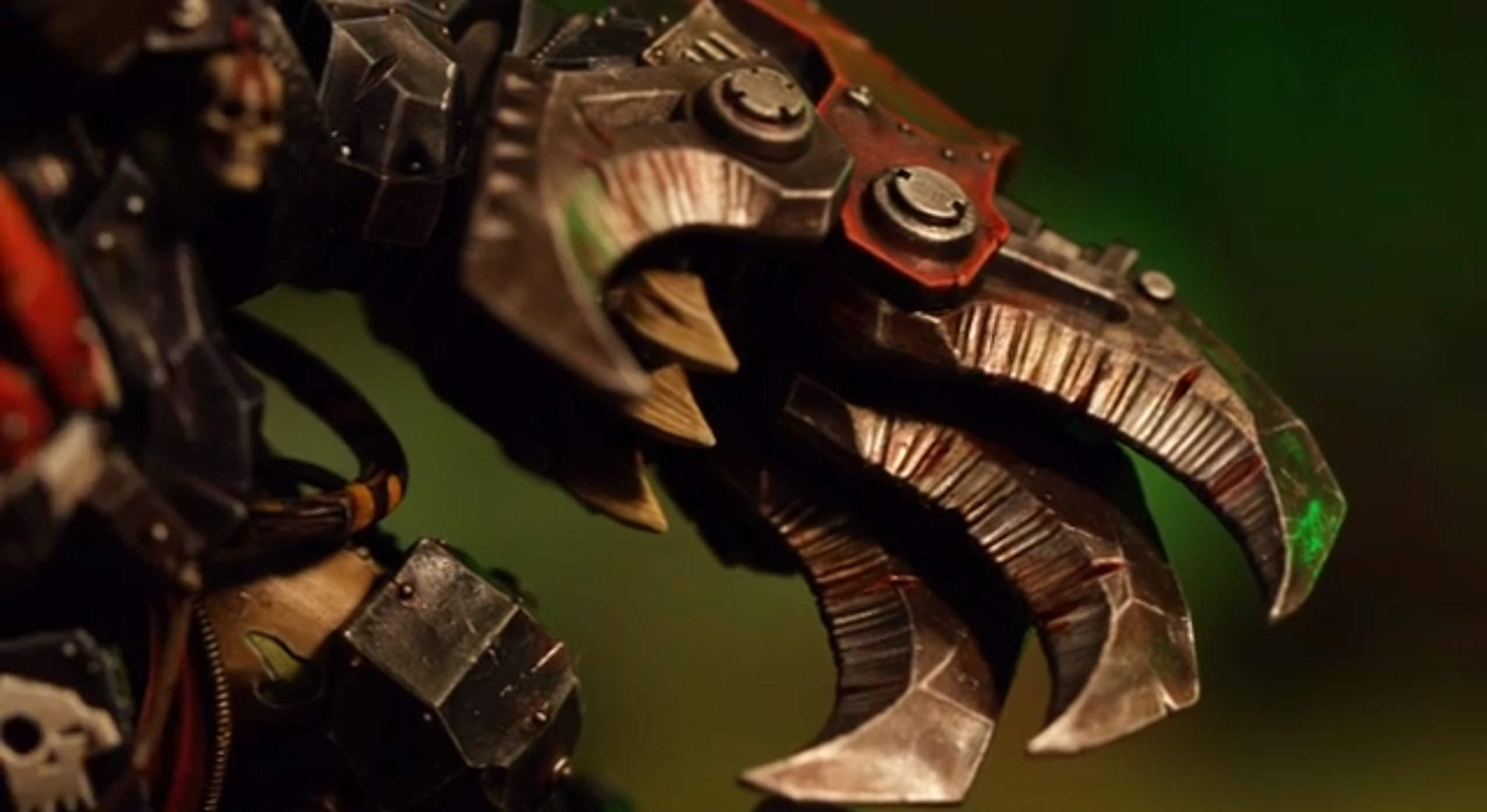 Plastic Ghazghkull Thraka and Makari revealed